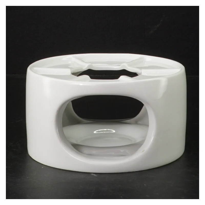 Fyrfad i porcelæn (str. H 7 cm. ø. 13,5 cm)