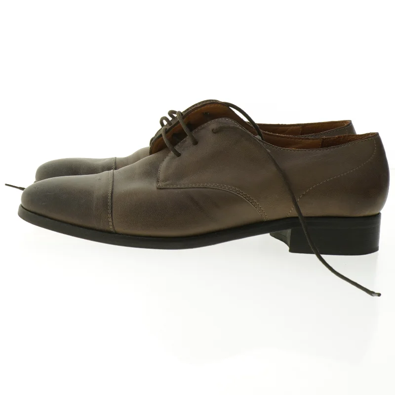 Brugte snøresko i læder (str. 38½)