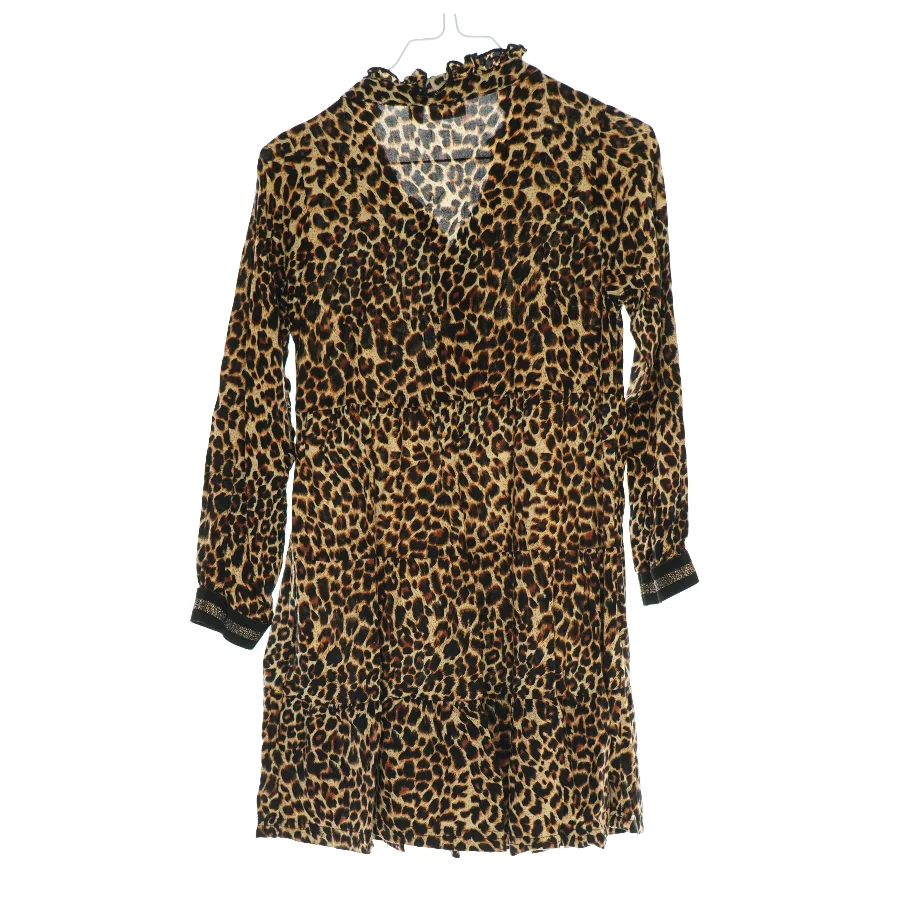 Kjole fra Name It (str. 116)