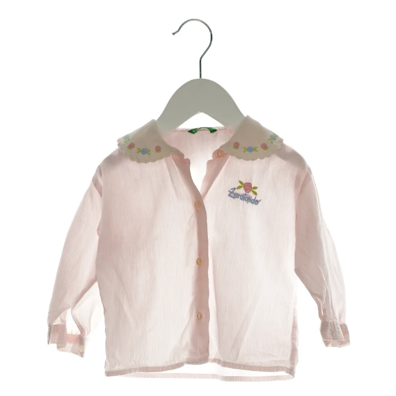 Skjorte fra Benetton (str. 74)