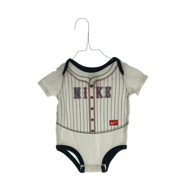 Bodystocking fra Nike (str. 6/9 mdr)