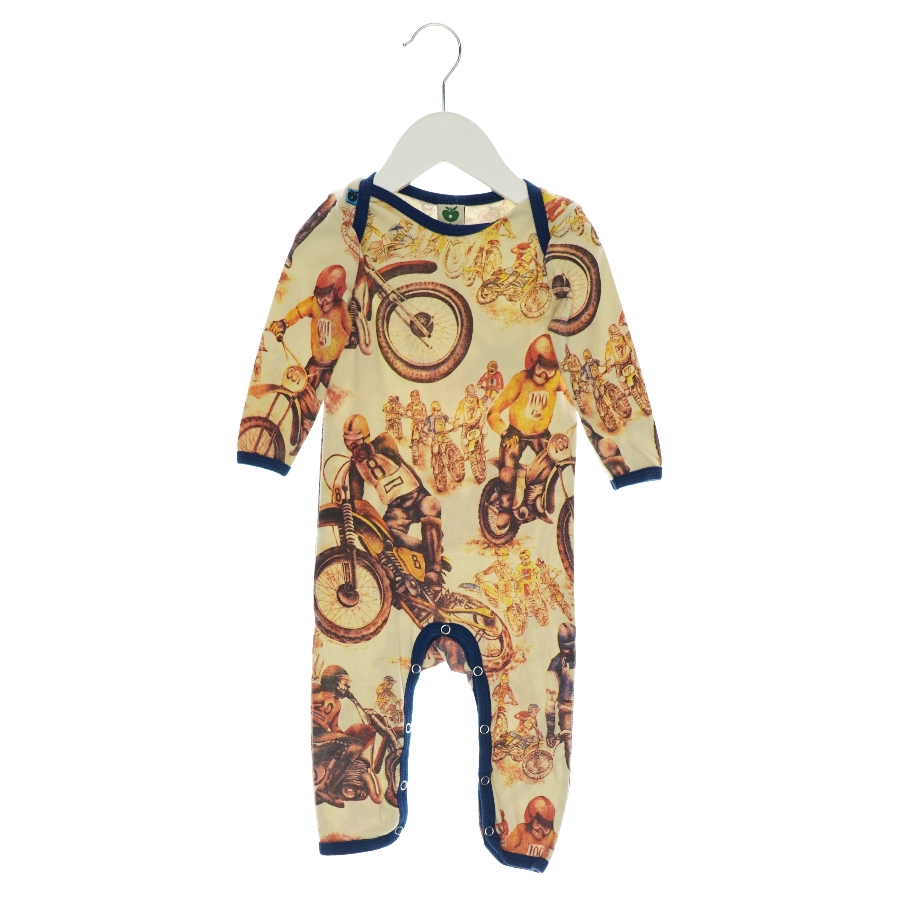 Heldragt fra Småfolk (Str. 74)