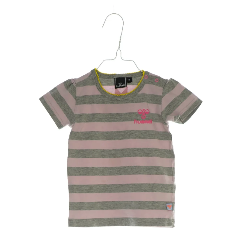 T shirt fra Hummel (str. 86)