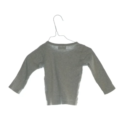 Bluse fra Bakito (str. 68)