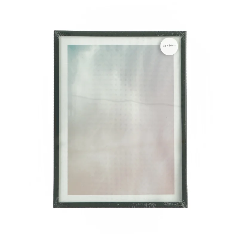 Sort ramme (18x24cm). Uåbnet