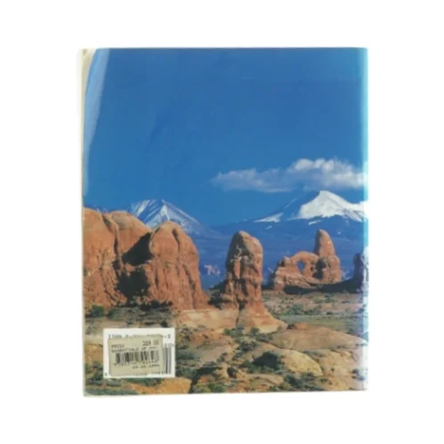 Essentials of physical geography af Ralph C. Scott (bog)