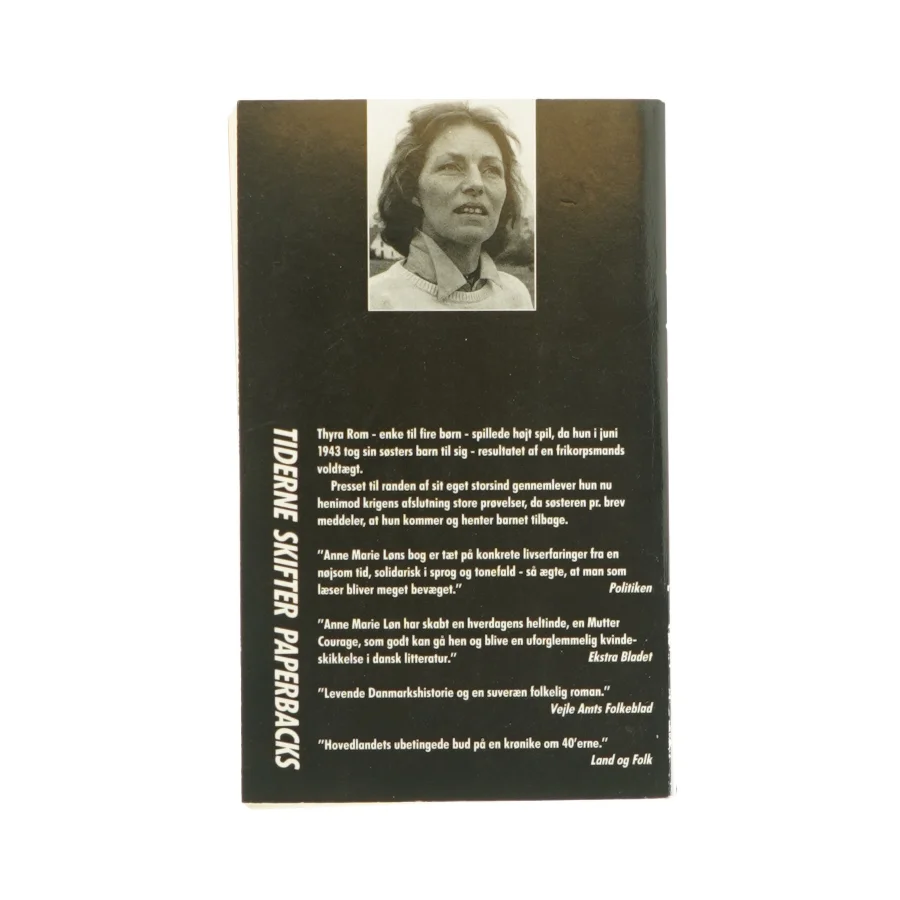 Café Danmark - Tiderne skifter af Anne Marie Løn (Bog)