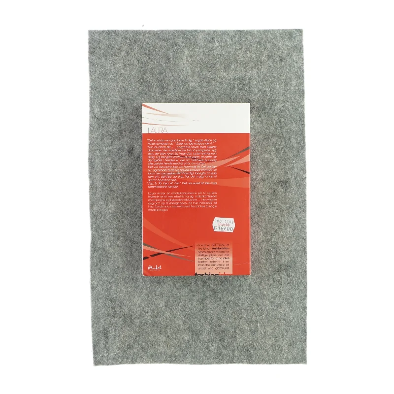 Fashionista, Laura af Sarra Manning (bog)