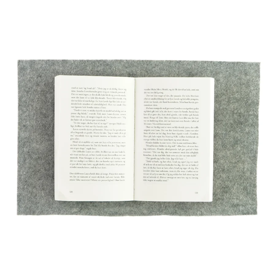 Fashionista, Laura af Sarra Manning (bog)