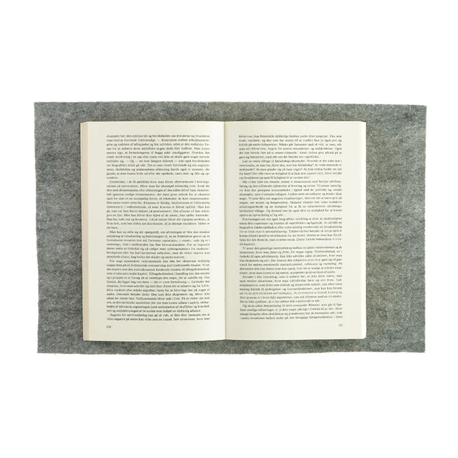 Ny ungdom og usædvanlige læreprocesser (bog)