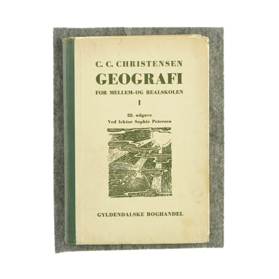Geografi for mellem- og realskolen af C. C. Christensen (Bog)