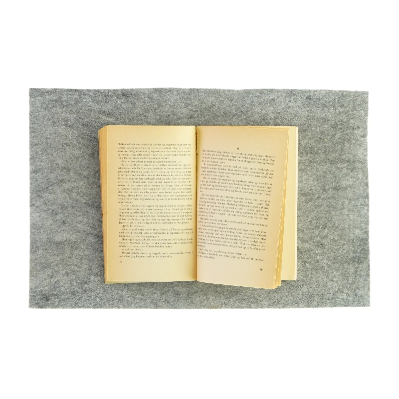 De vrede bjerge af Leon Uris (Bog)