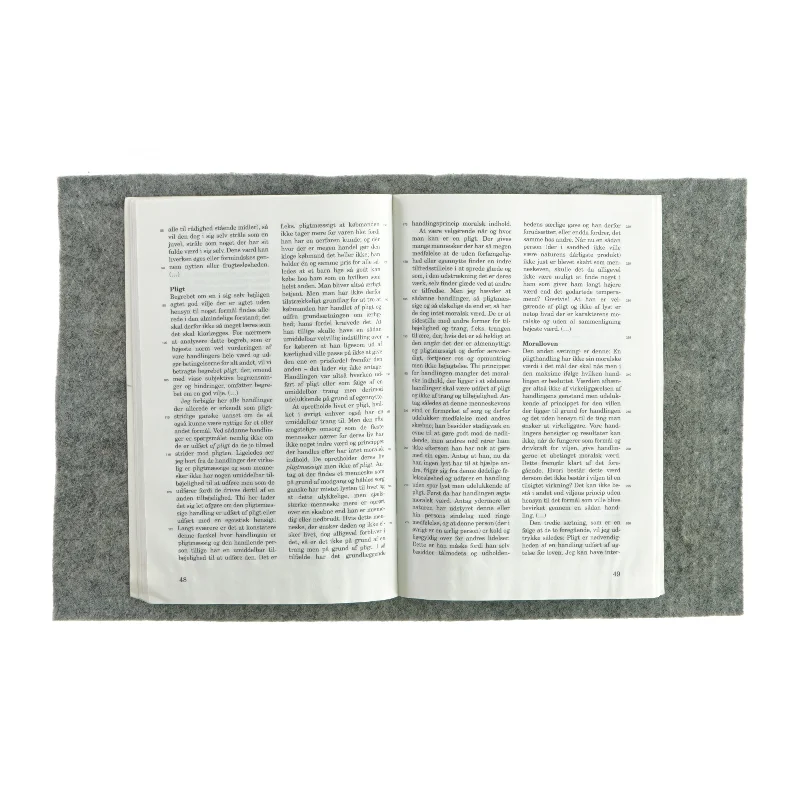 Moralen og dens begrundelse af Bjarne Troelsen (bog)