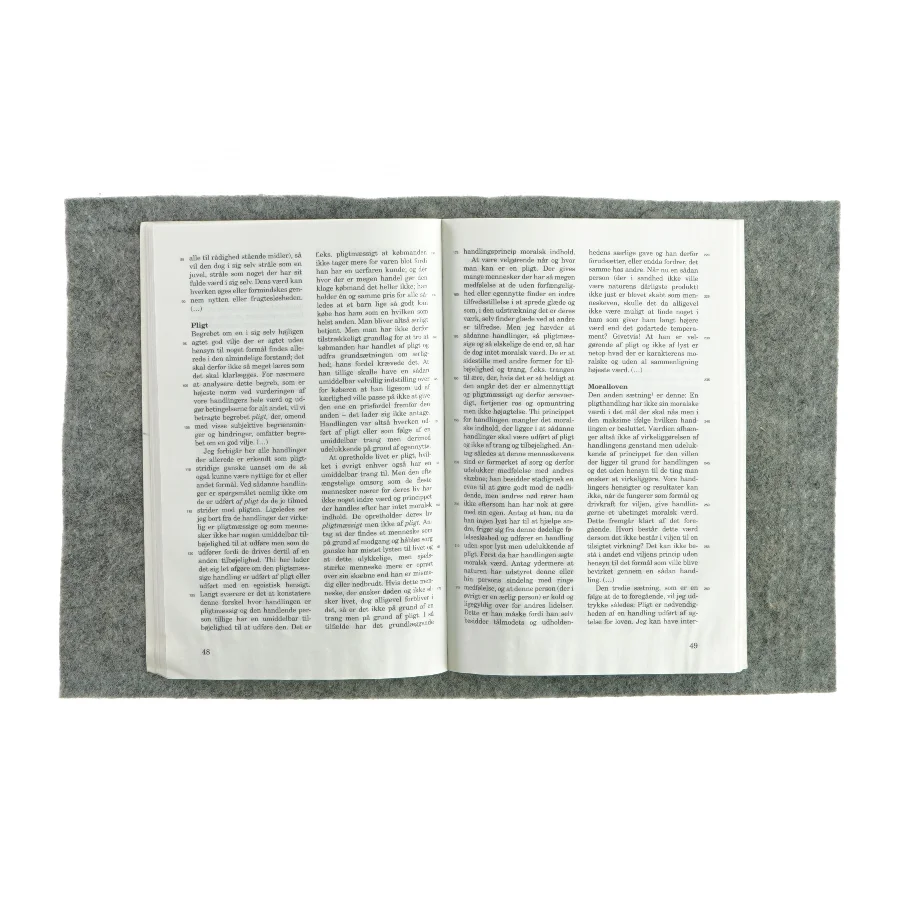 Moralen og dens begrundelse af Bjarne Troelsen (bog)