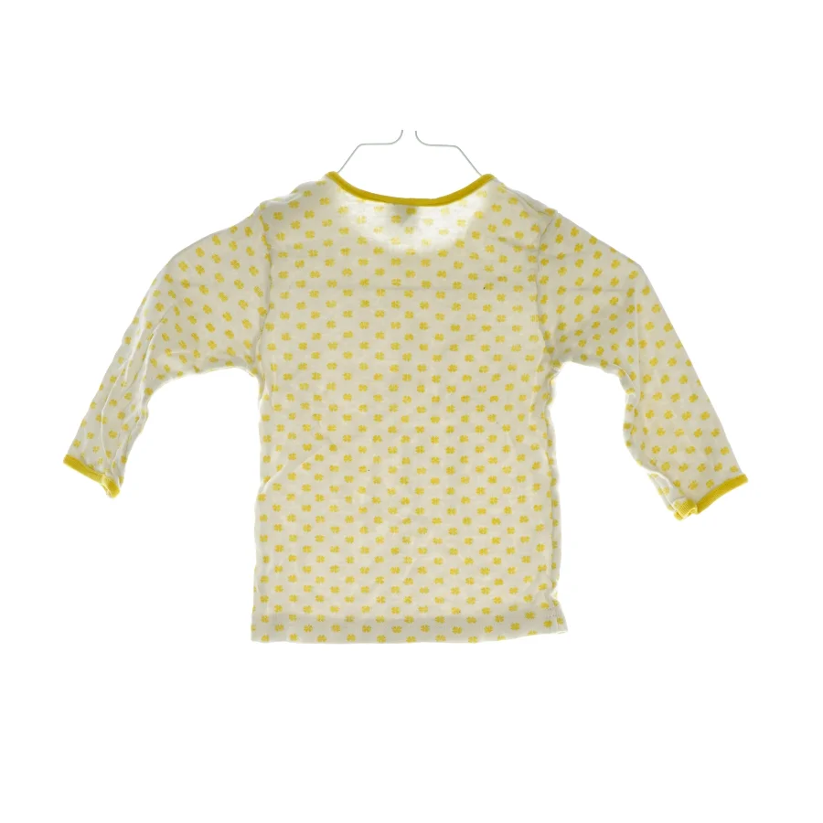 Bluse fra Holly's (str. 74)