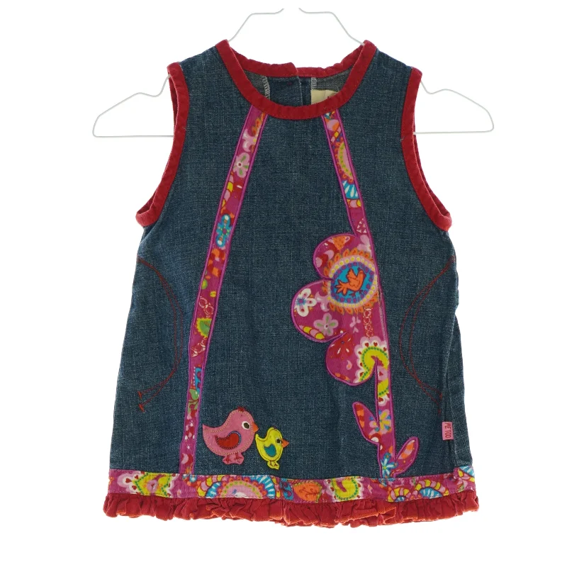 Kjole fra MeToo (str. 74)