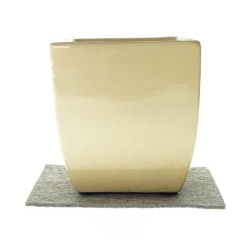 Urtepotte til plante