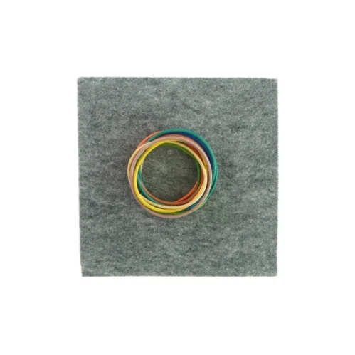 Plastik armbånd i forskellige farver (13 stk)