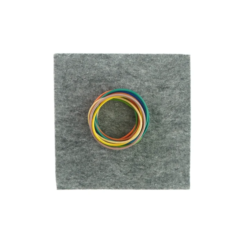 Plastik armbånd i forskellige farver (13 stk)