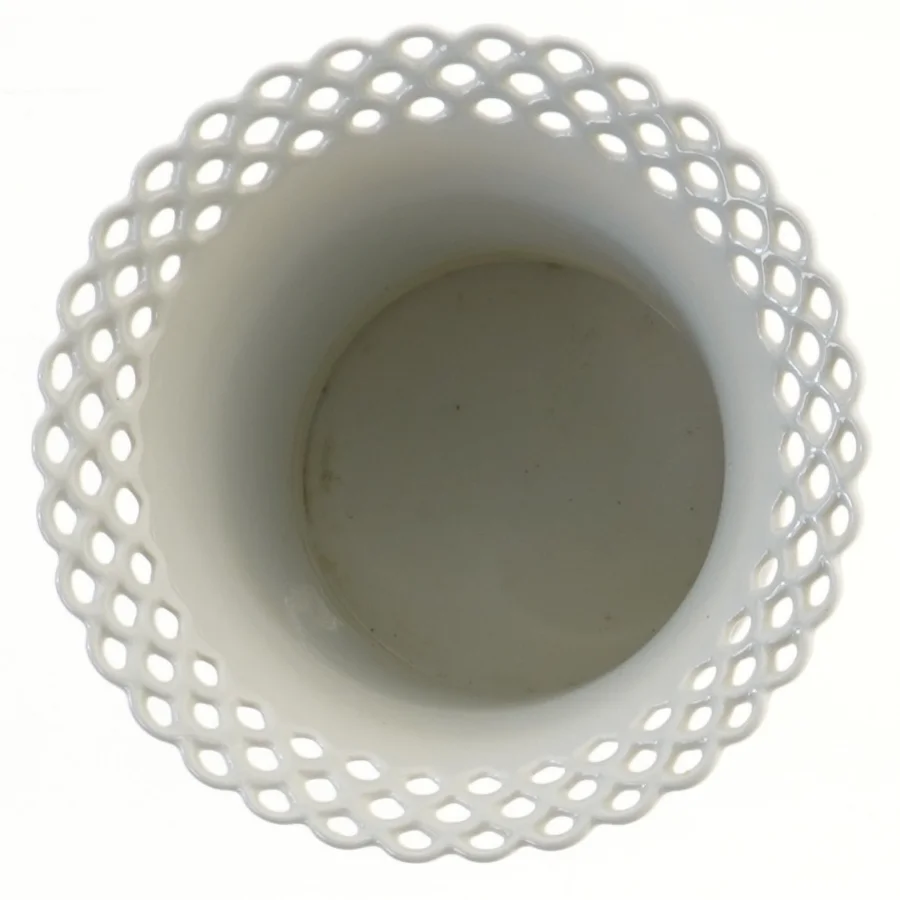 Hvid urtepotte med blå blomstermønster (str. Ø 17x12,5 cm)