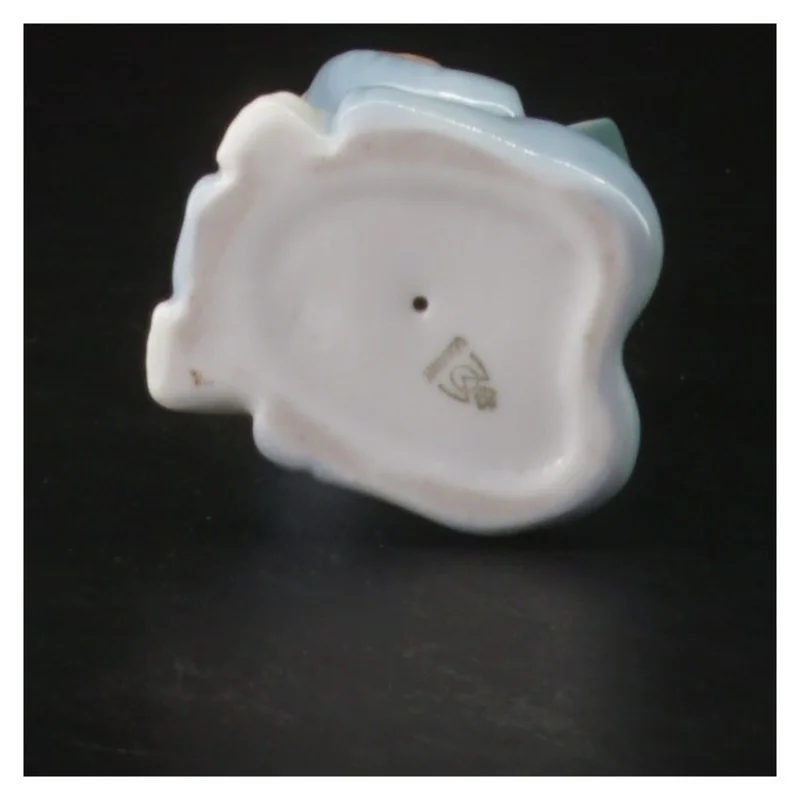 Metzler & Orloff porcelænsfigur læsende barn (str. 9 cm)