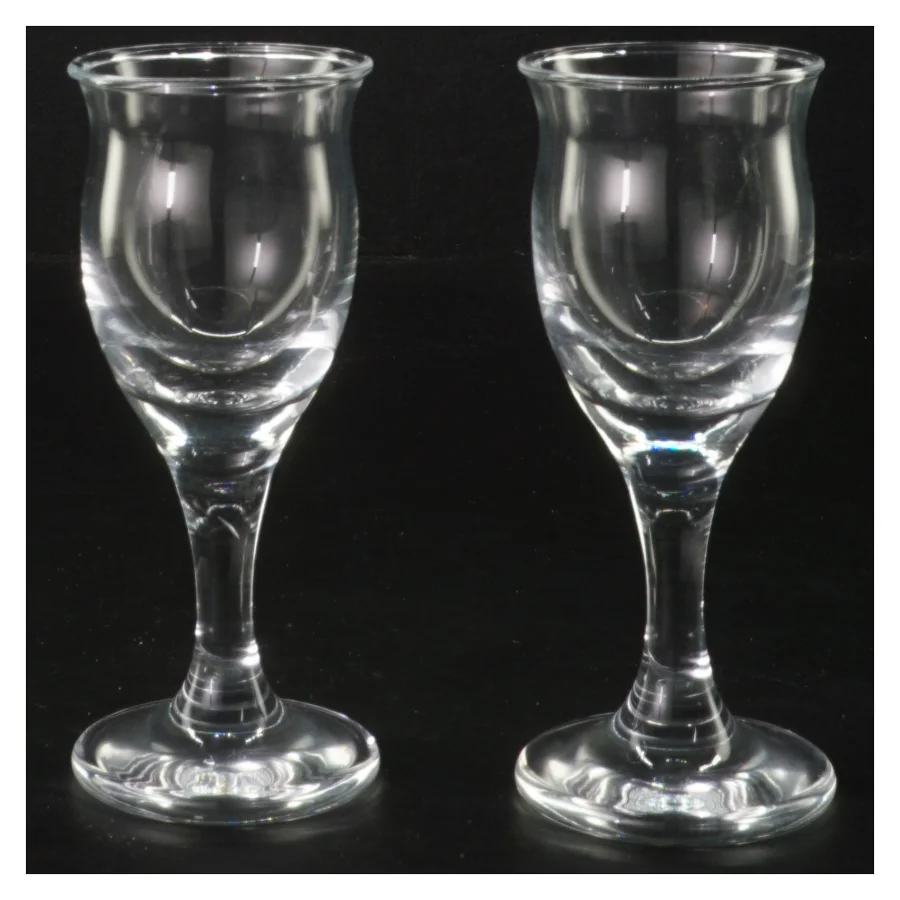Små Ideelle glas med stilk (str. Ø 5 cm længde 13 cm)