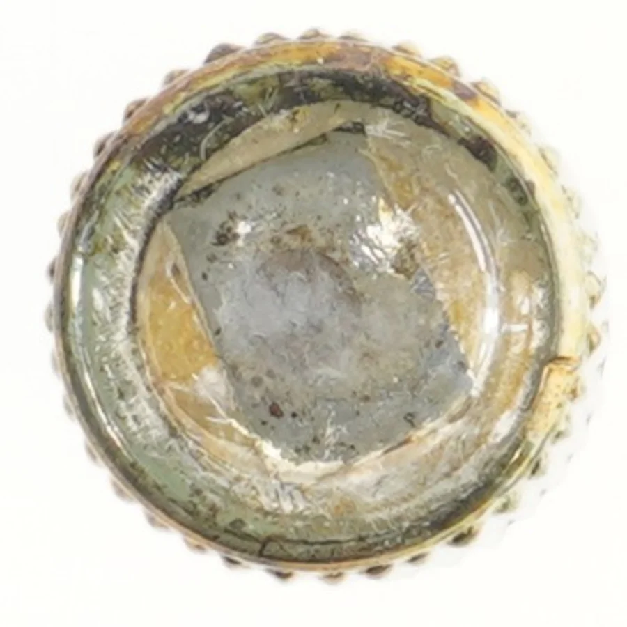 Ribbet metallic lysestage (str. Ø 7 cm længde 8 cm)