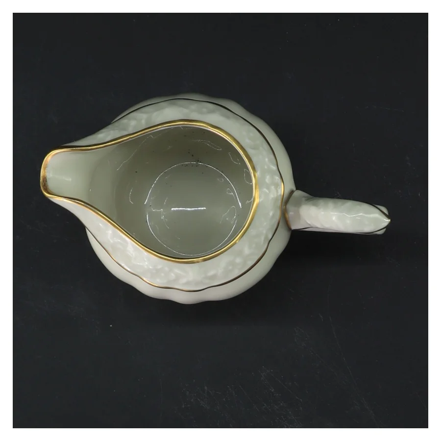 EDELWEISS porcelænsflødekande med guldkant (str. 10 cm)