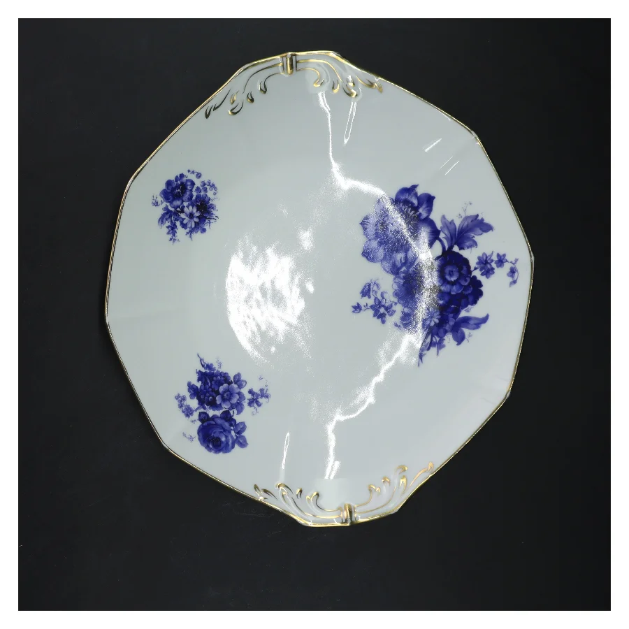 Porcelænsfad med blåt blomstermotiv fra Bavaria (str. Ø 23,5 cm)