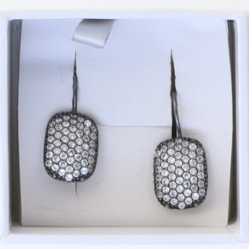 Dyrber kærn. Øreringe med krystal (str. 2,5 cm)