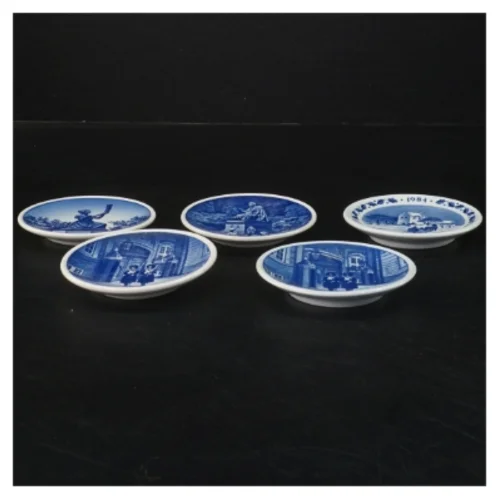 Blå dekorative platter, 5 stk (str. 5 stk Ø 8,5 cm)
