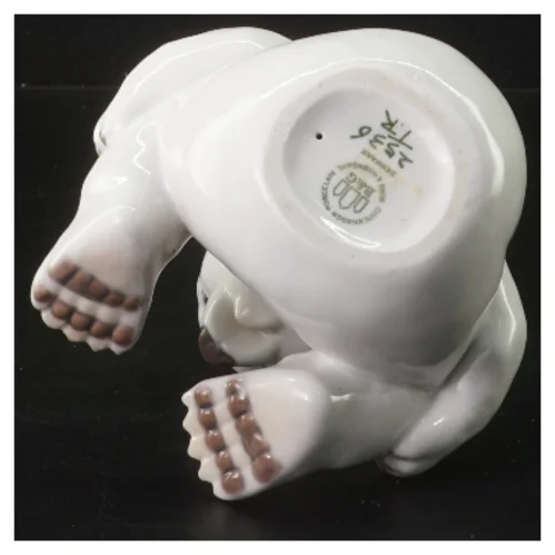 Porcelænsbjørn figur fra B&G (str. 14,5 cm)