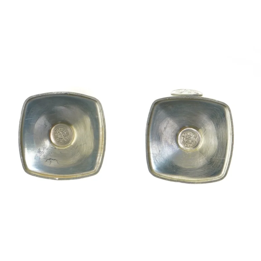 Sæt af to små sølvbægre (str. 3,5x9 cm)