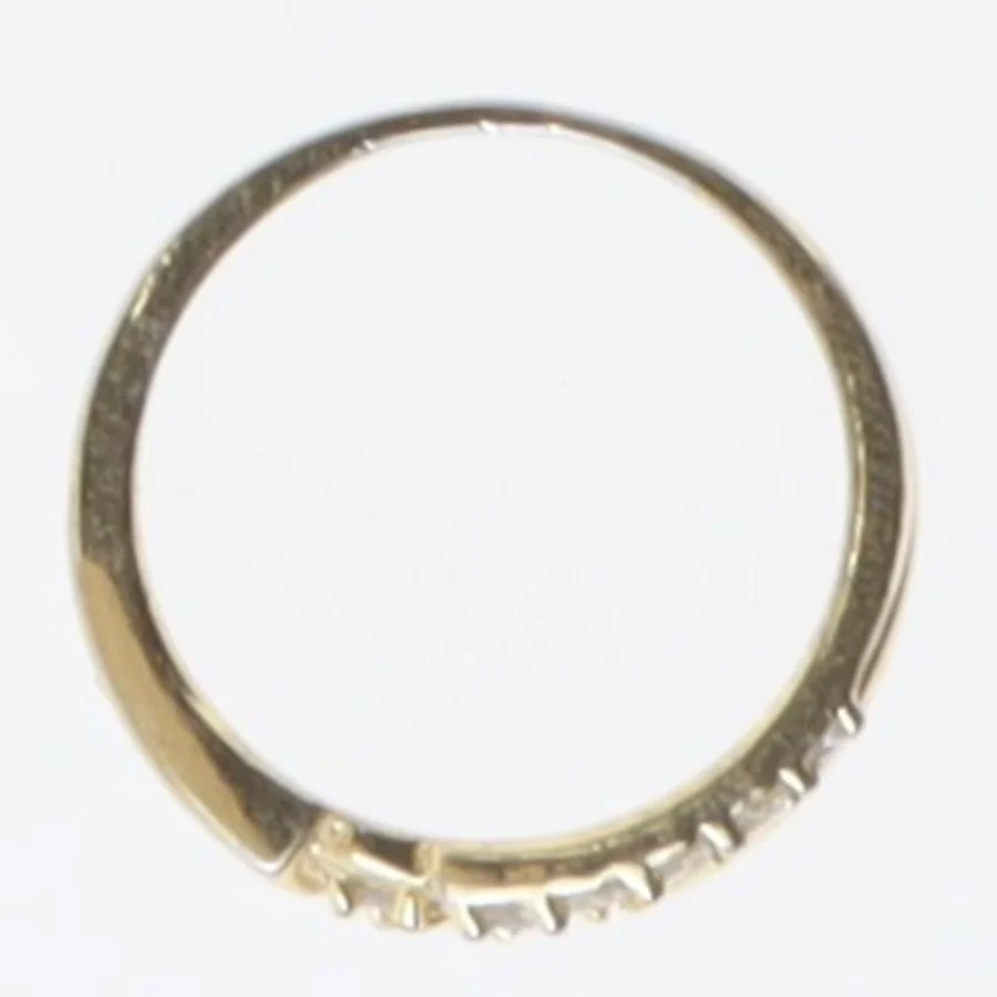 Guldring med sten (str. 53 mm)