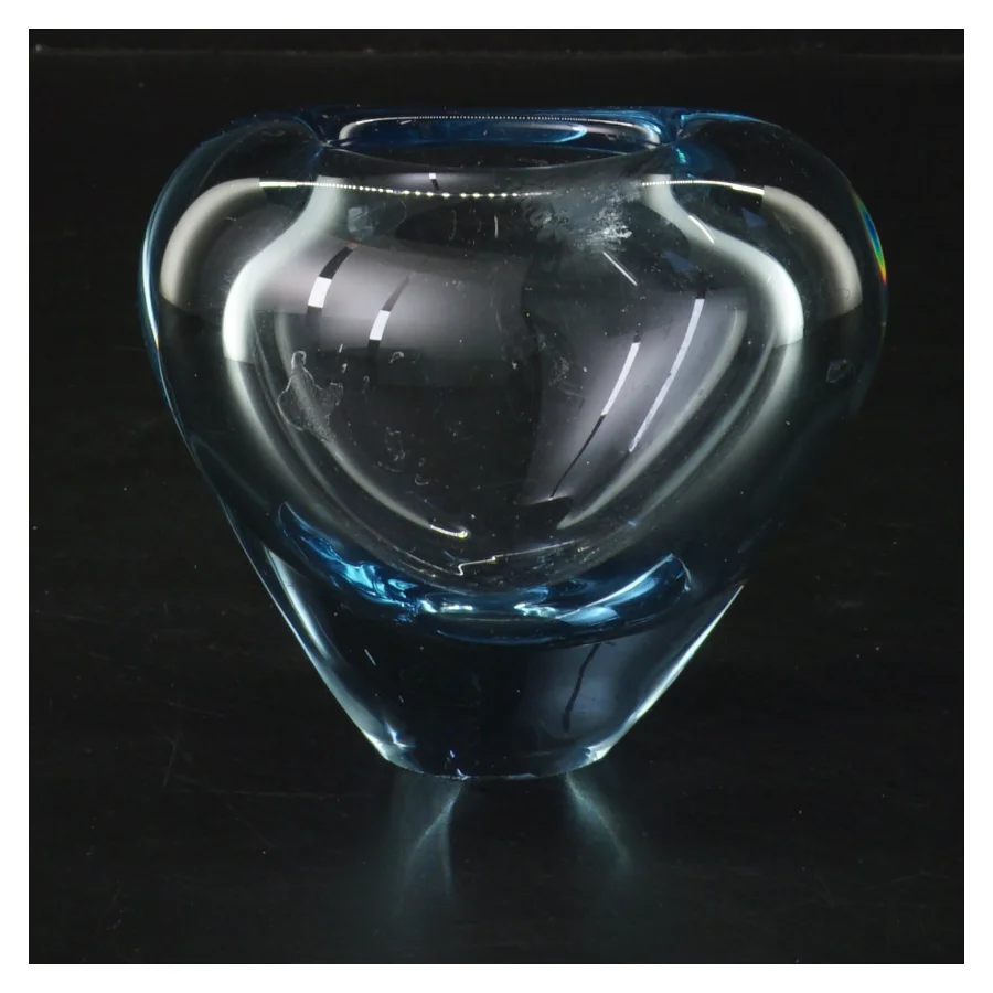 Holmegaard hjerteformet vase udført per luthen Blå glasvase (str. 9 cm)
