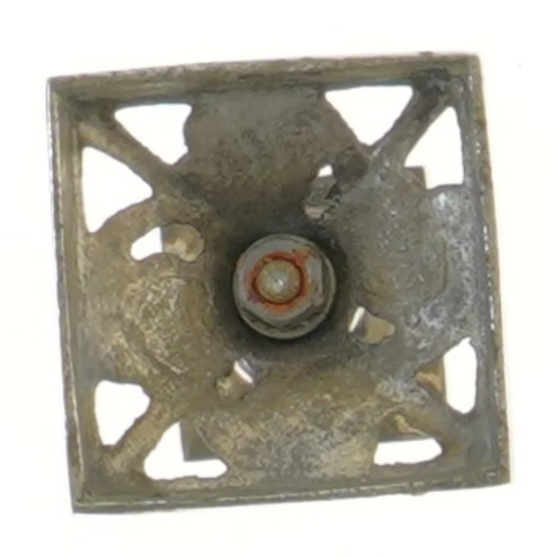 Lysestage med blomsterdekoration (str. 6x6x6 cm)