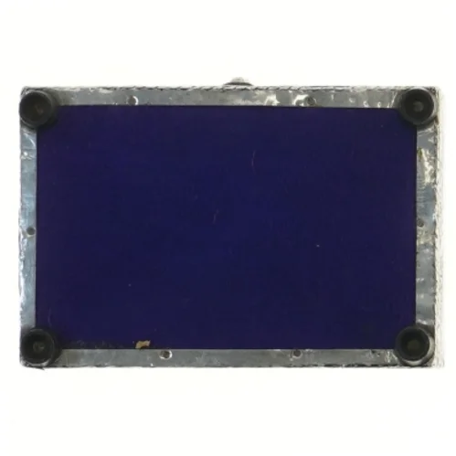 Hammer slået indsisk  metalkasse (str. 15x10x7 cm)