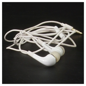Samsung in-ear hovedtelefoner fra Samsung (str. 120 cm)