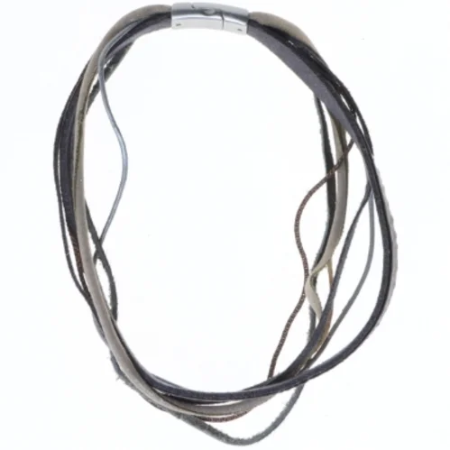 Armbånd i flere lag (str. 32 cm)
