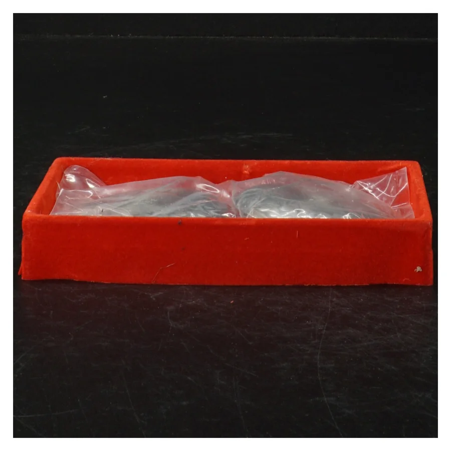 Lysestager i tin med etui (str. Ø. 6,5 cm)