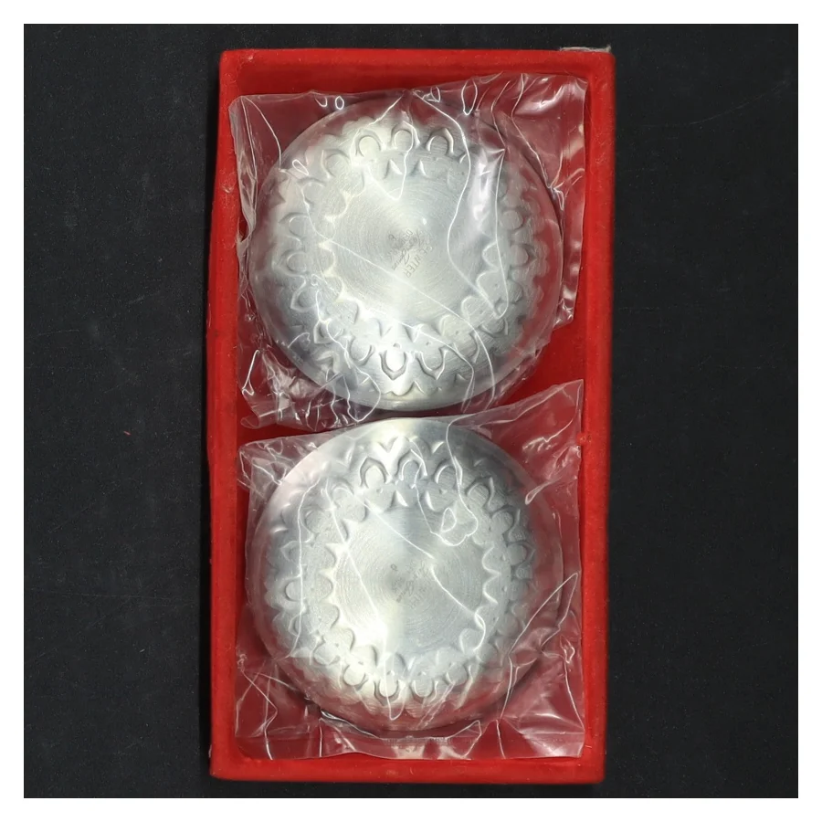 Lysestager i tin med etui (str. Ø. 6,5 cm)