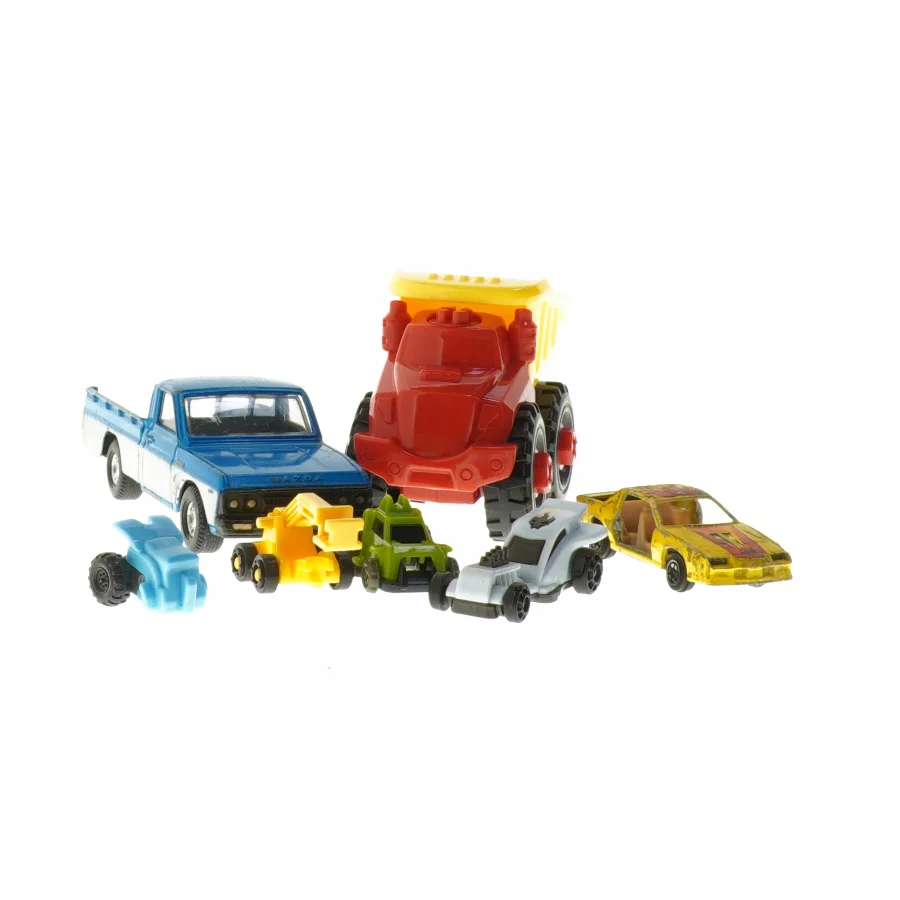 Legetøjsbiler og fartøjer (str. fra 3-12 cm)