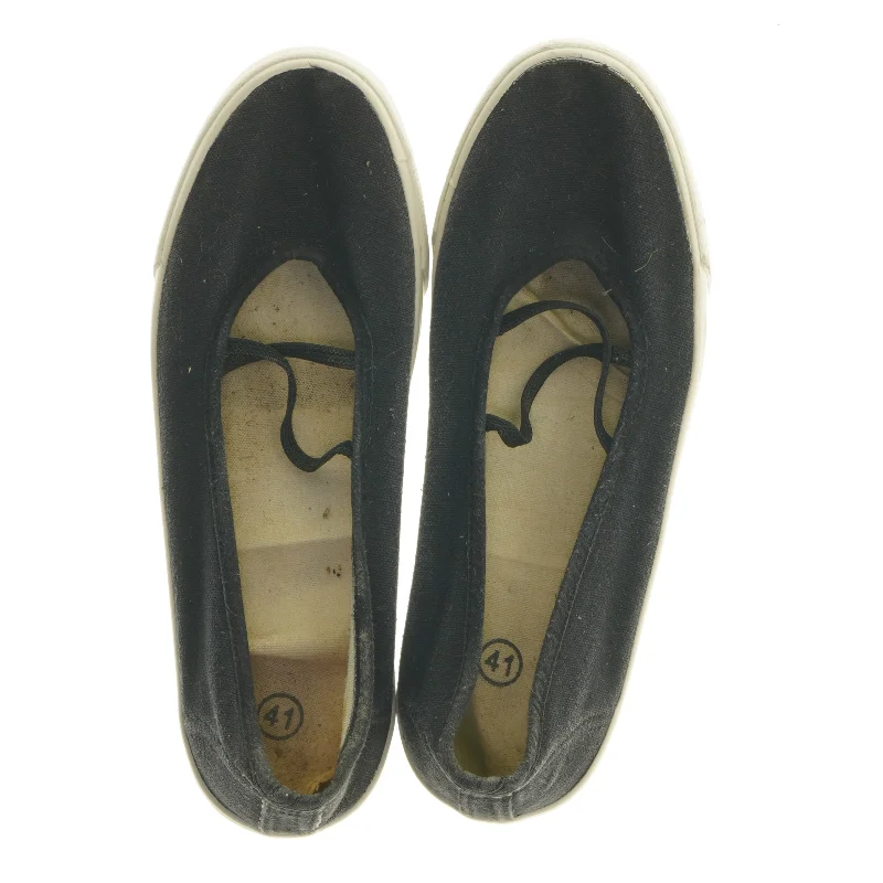 Sort sko i størrelse 41 (str. 41 )