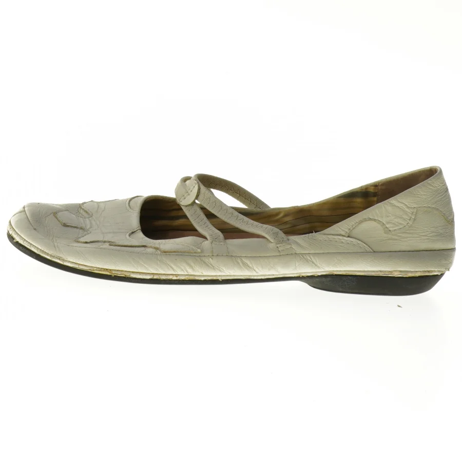 Flade sko med stropper, str. 40 fra Vagabond (str. 40 )