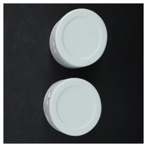 Hvide fyrfadslysestager fra Scandinavia Gifts (str. 8 cm)