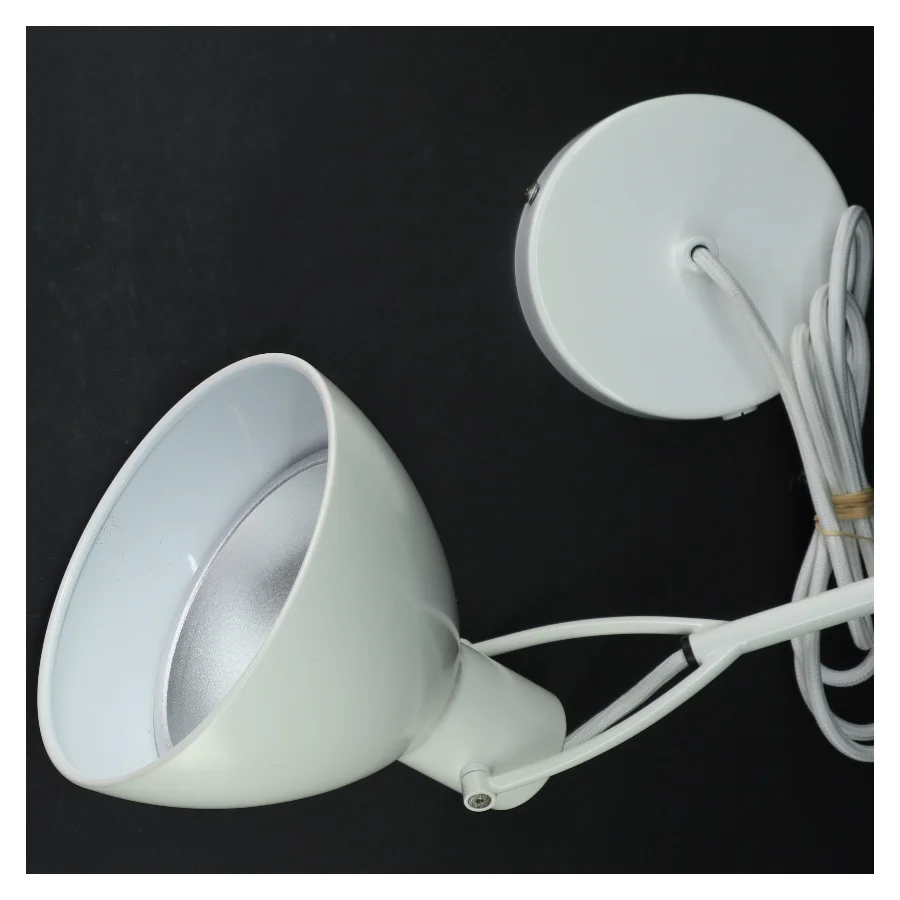 Hvid pendellampe fra Seed design, focus (str. Ø. 16 cm)