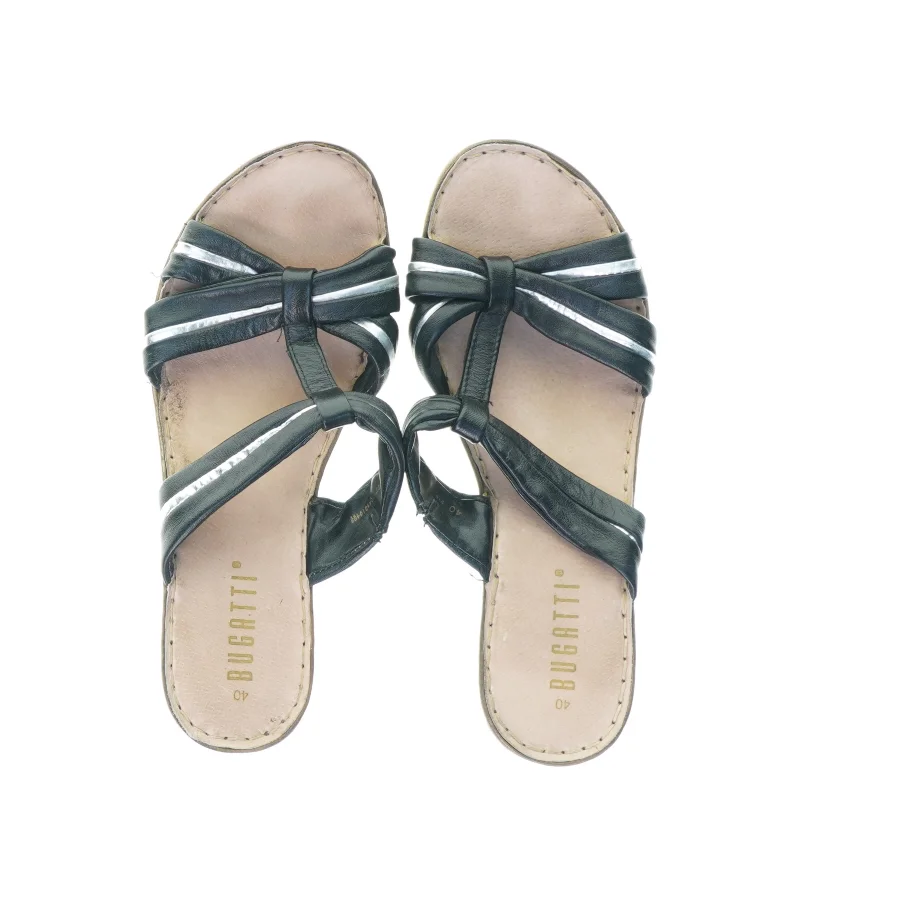 platouSandaler fra Bugatti (str. 40)