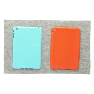 2 ubrugte Ipad covers (str. 21 x 15cm)