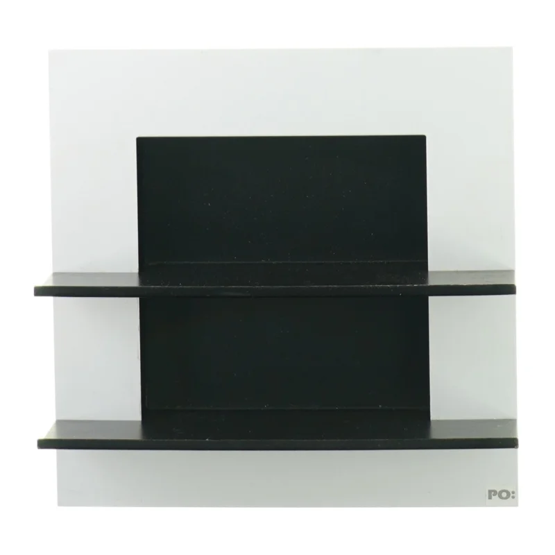 ur, hylde, kaffefilterholder og vase fra Po design (str. 20 x 7 cm)