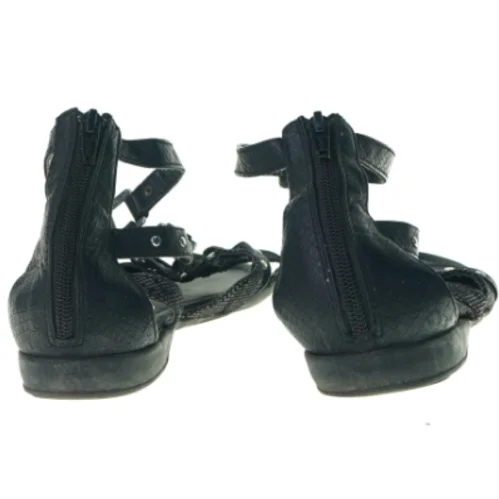 Sandaler fra Mia Maya (str. 38)